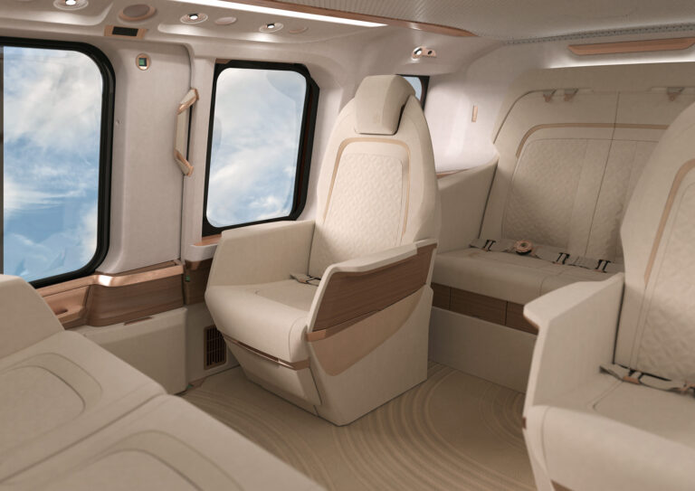 画像： AW169 MISOLAの内装